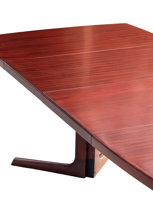 Danish Indian Rosewood Extending Dining Table by Farstrup Møbelfabrik