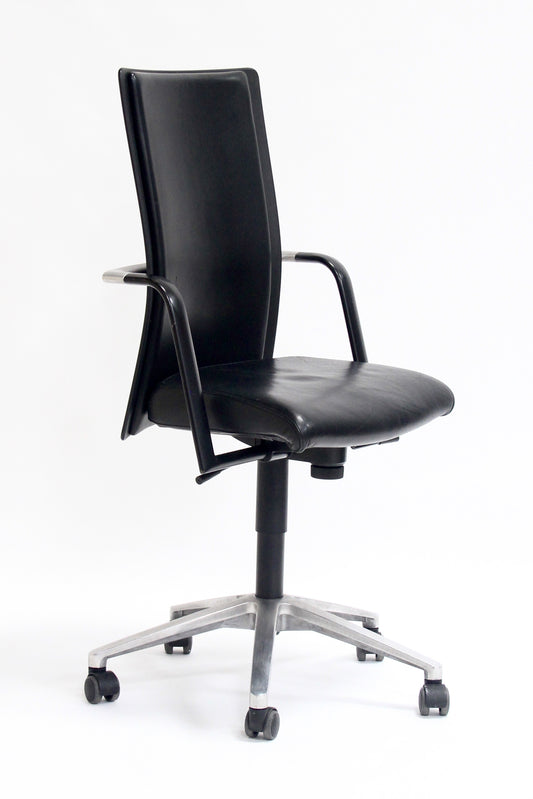 Original Burghart Vogtherr for Fritz Hansen Flow Chair Model 5263 Danish Modern