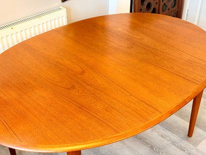 Mid Century Modern Danish Teak Extending Dining Table By Kai Kristiansen For Skovmand and Andersen