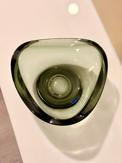 Per Lütken (1916–1998) Holmegaard Selandia Dish – Smoke Grey Mouth-Blown Glass