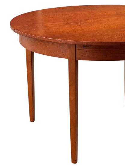 Mid Century Danish Design Round Teak Extending Dining Table.