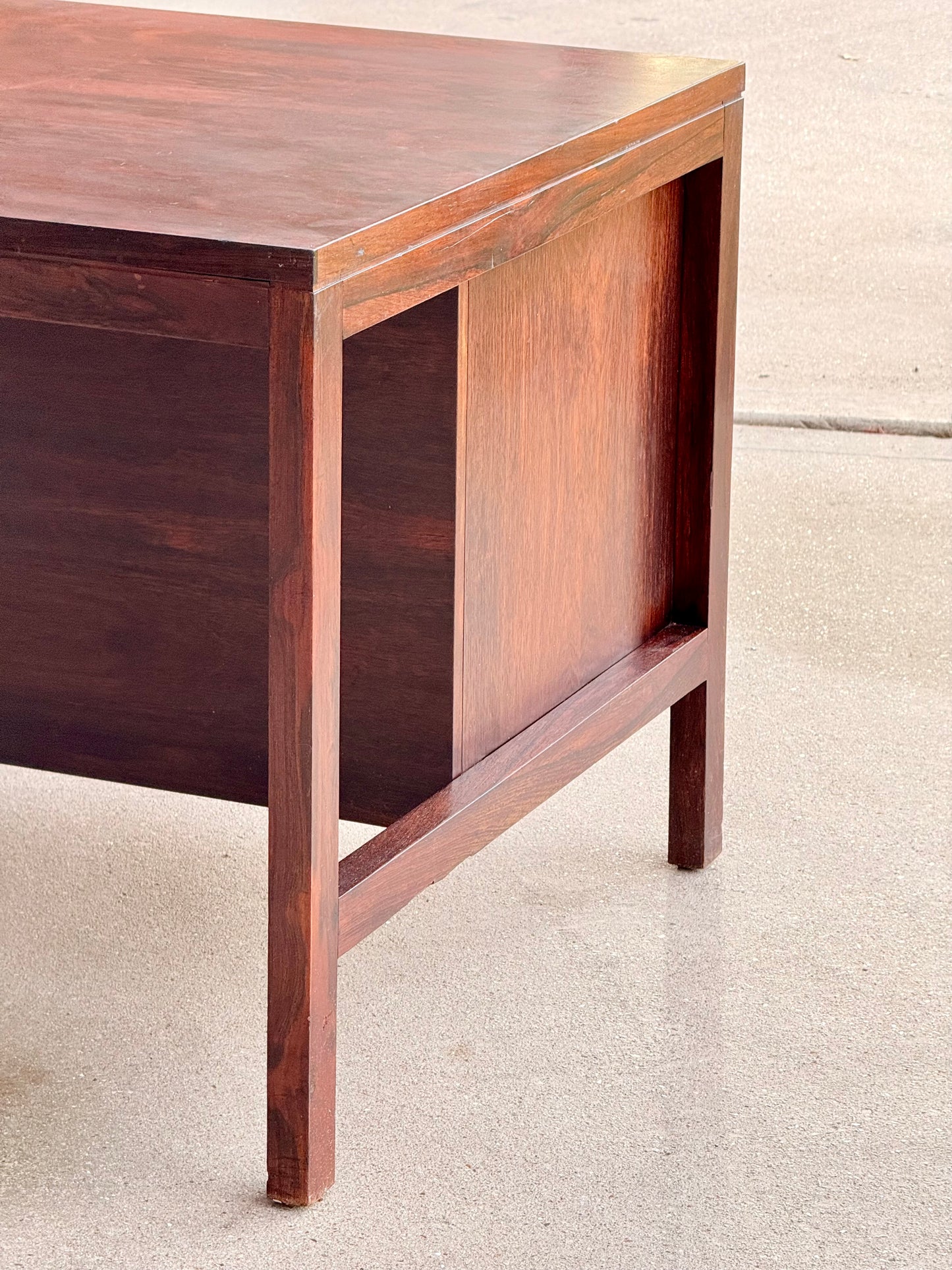 Large Mid Century Modern Danish Design Executive Desk Double Pedestal