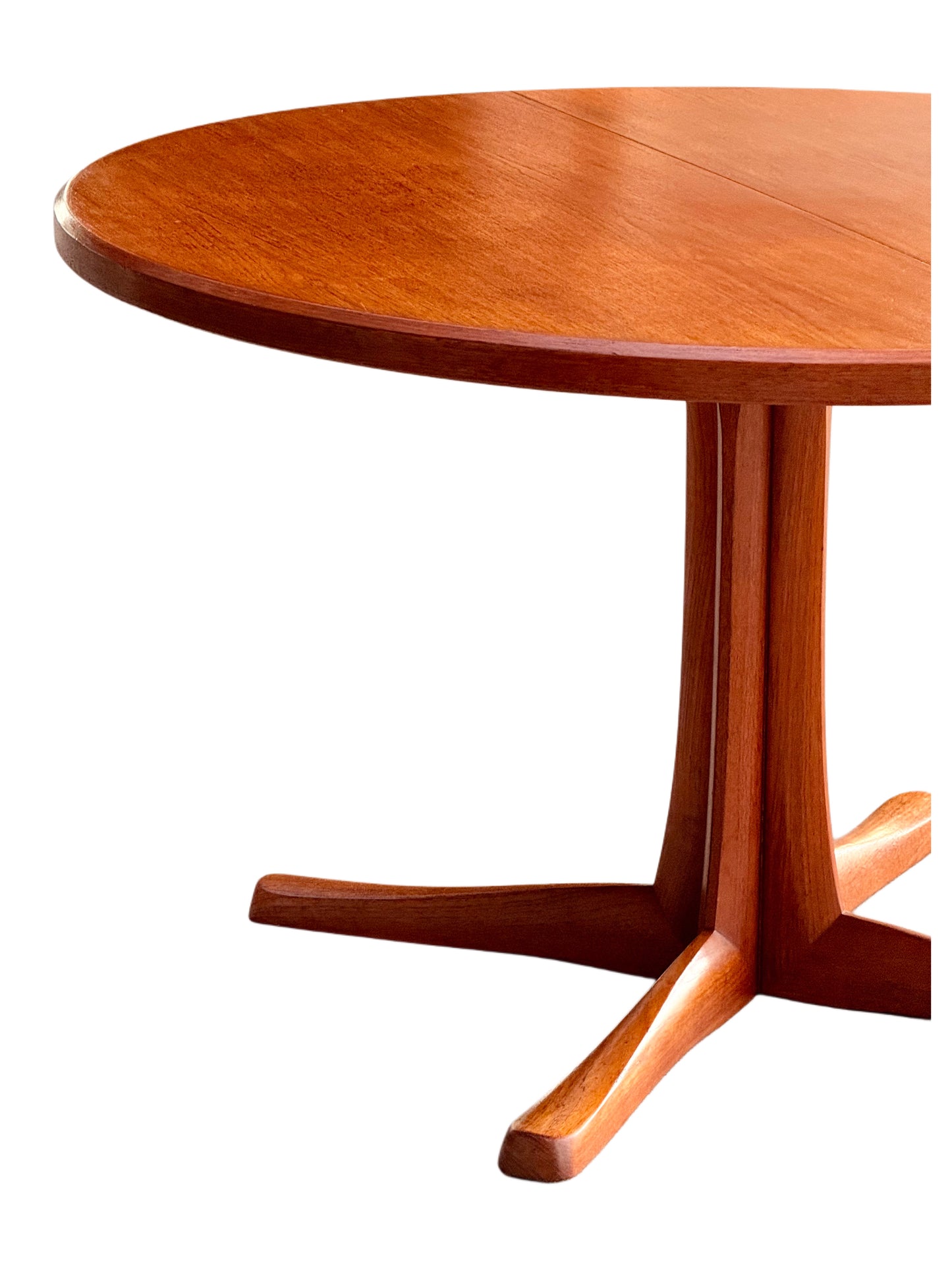 Vintage Mid-Century Modern Round Extendable Teak Dining Table by McIntosh, Seats 4-8, Scandinavian-Inspired Design
