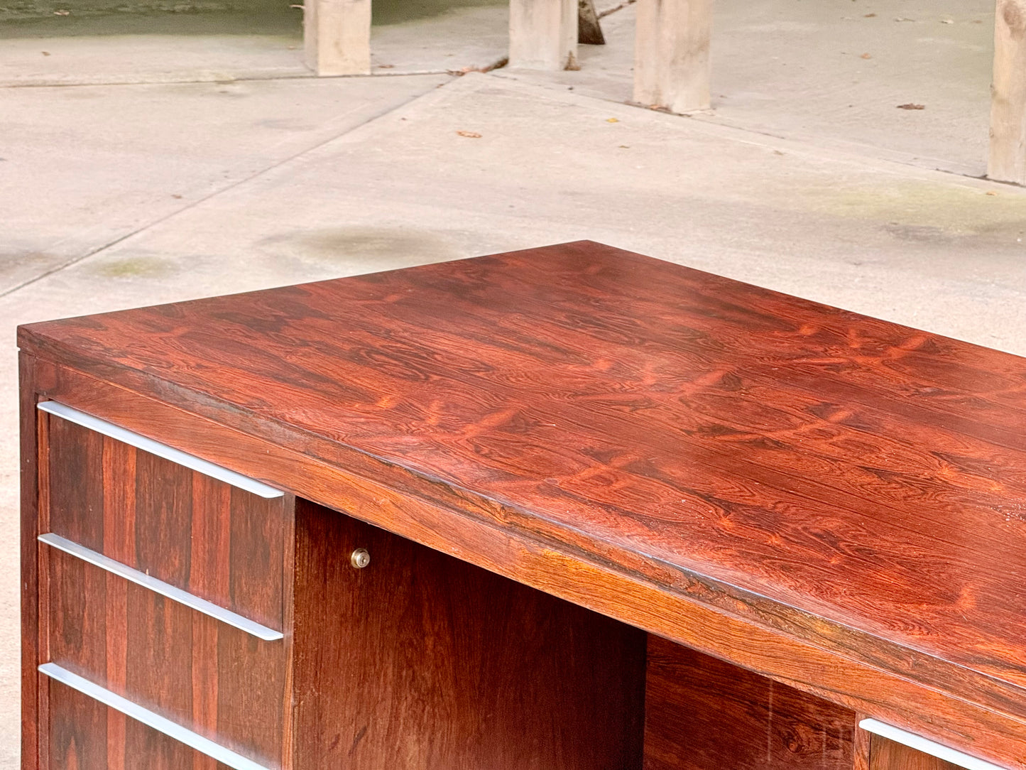 Large Mid Century Modern Danish Design Executive Desk Double Pedestal