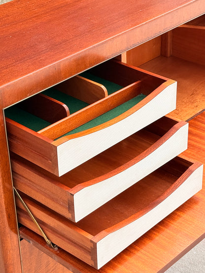 Grieves & Thomas Mid-Century Teak Buffet / Drinks Cabinet, c.1960s