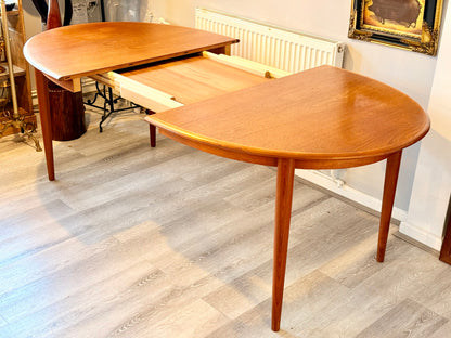 Mid Century Modern Danish Teak Extending Dining Table By Kai Kristiansen For Skovmand and Andersen