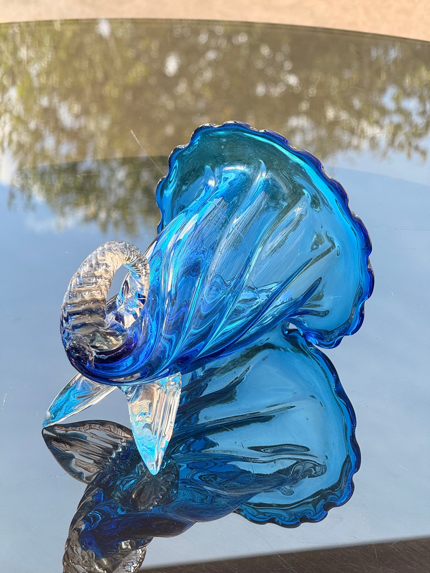 Exceptional Murano Glass Cornucopia Vase – Hand-Blown Italian Art Glass in Blue & Clear | Venetian Luxury Decor