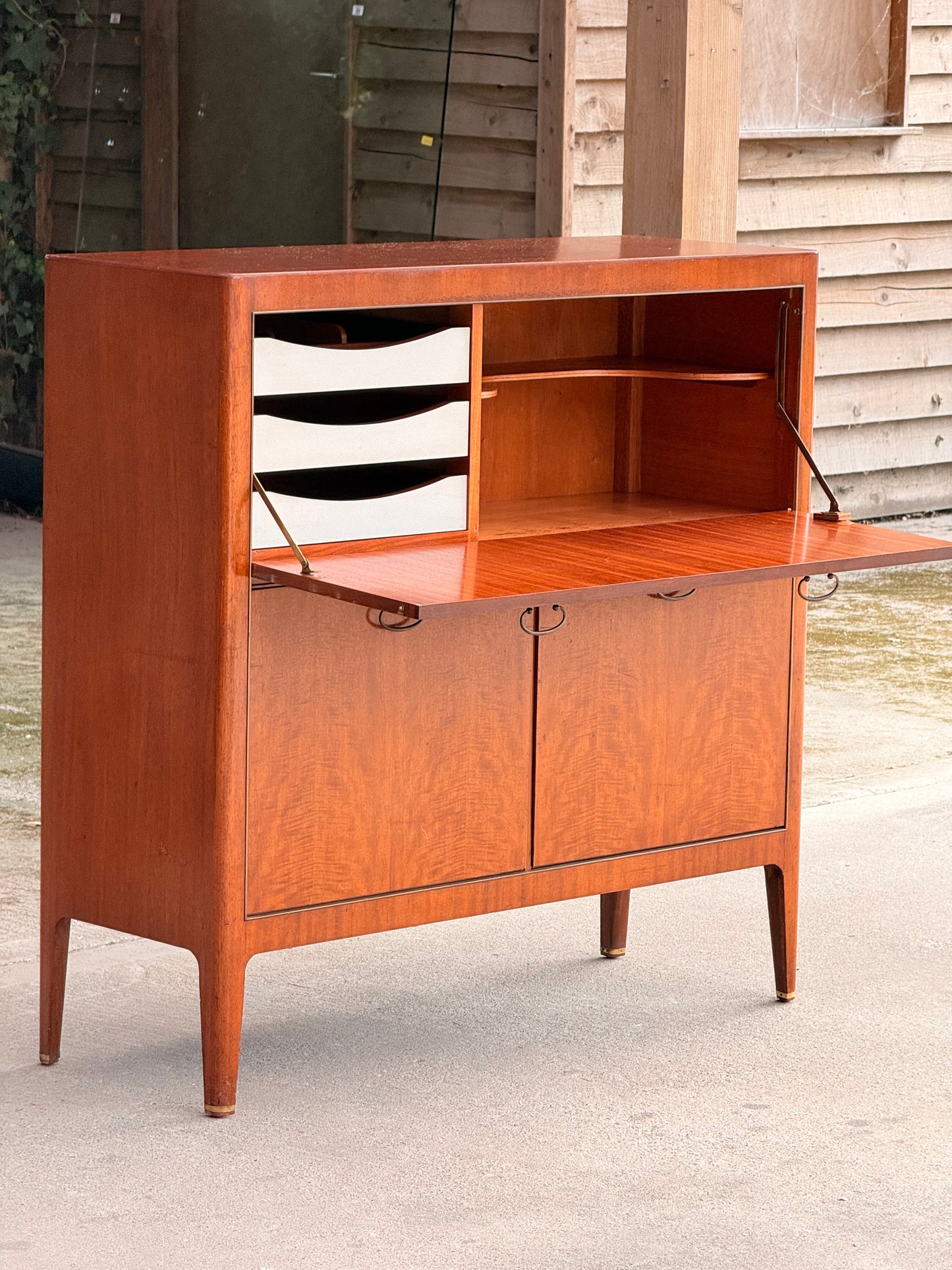 Grieves & Thomas Mid-Century Teak Buffet / Drinks Cabinet, c.1960s