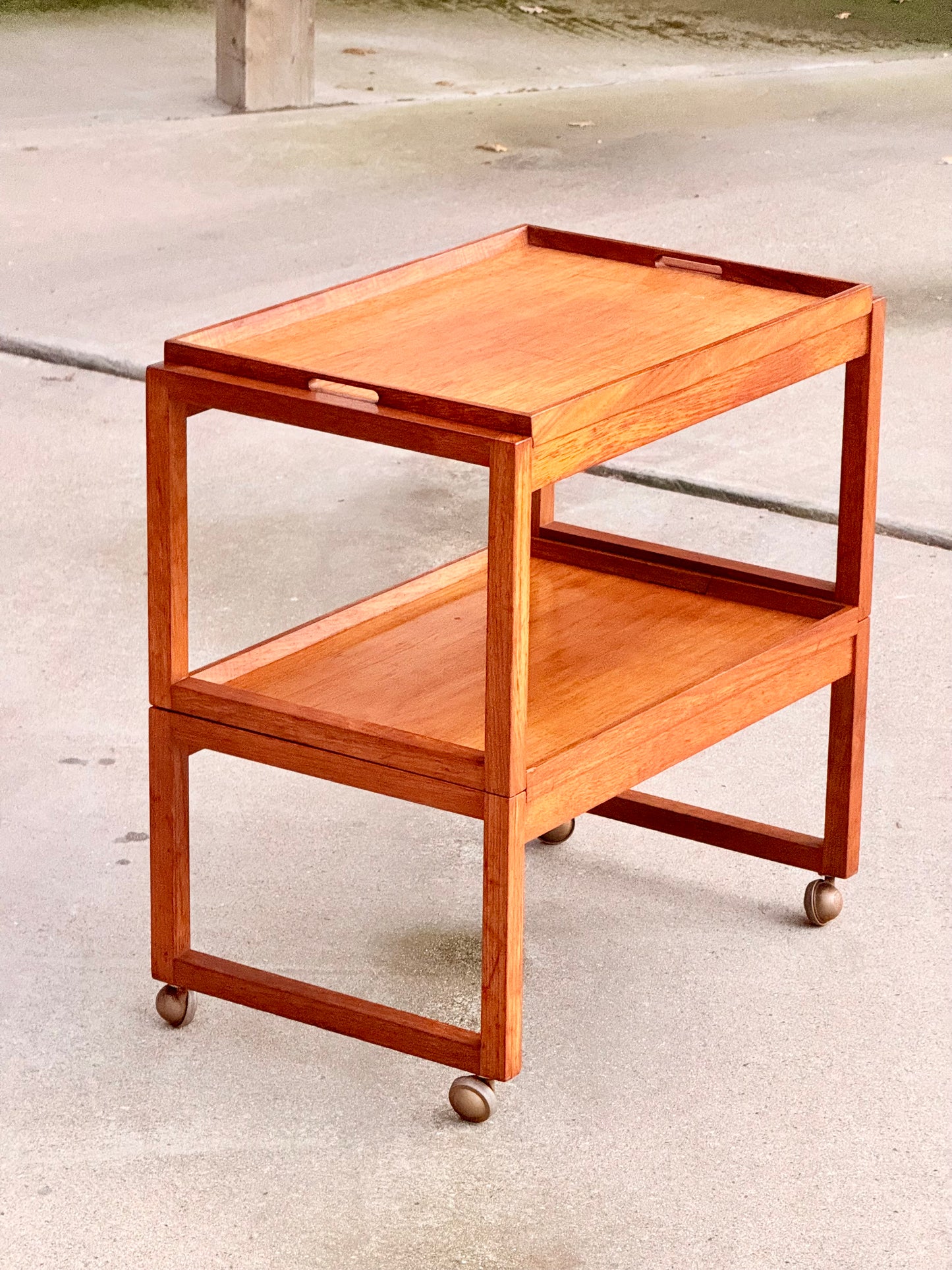 Vintage 1960s White & Newton Metamorphic Teak Serving Trolley - Modular Midcentury Modern British Design Bar Cart with Detachable Tray