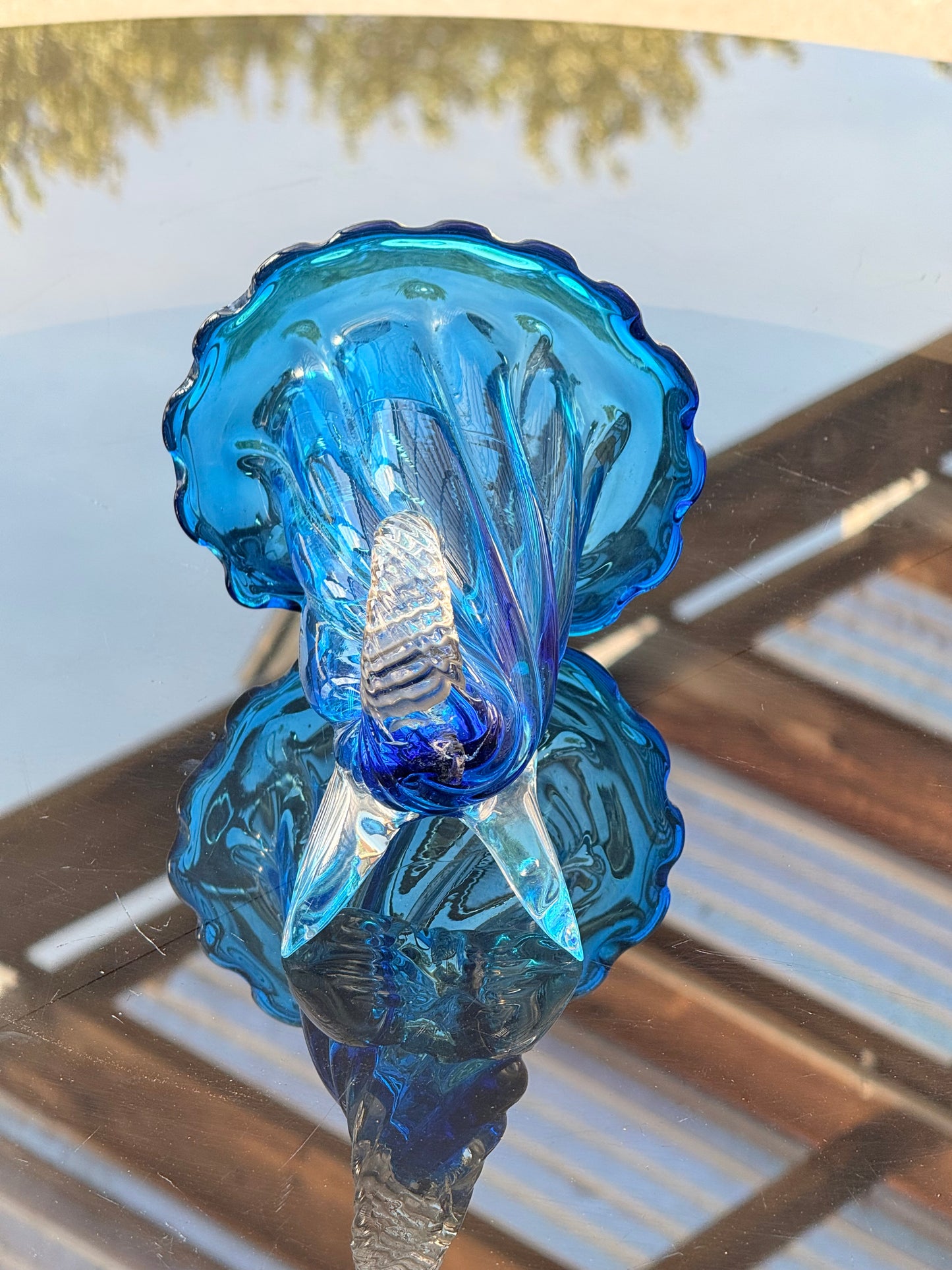Exceptional Murano Glass Cornucopia Vase – Hand-Blown Italian Art Glass in Blue & Clear | Venetian Luxury Decor