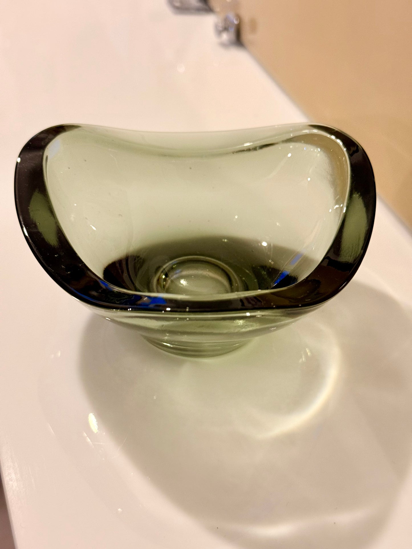 Per Lütken (1916–1998) Holmegaard Selandia Dish – Smoke Grey Mouth-Blown Glass