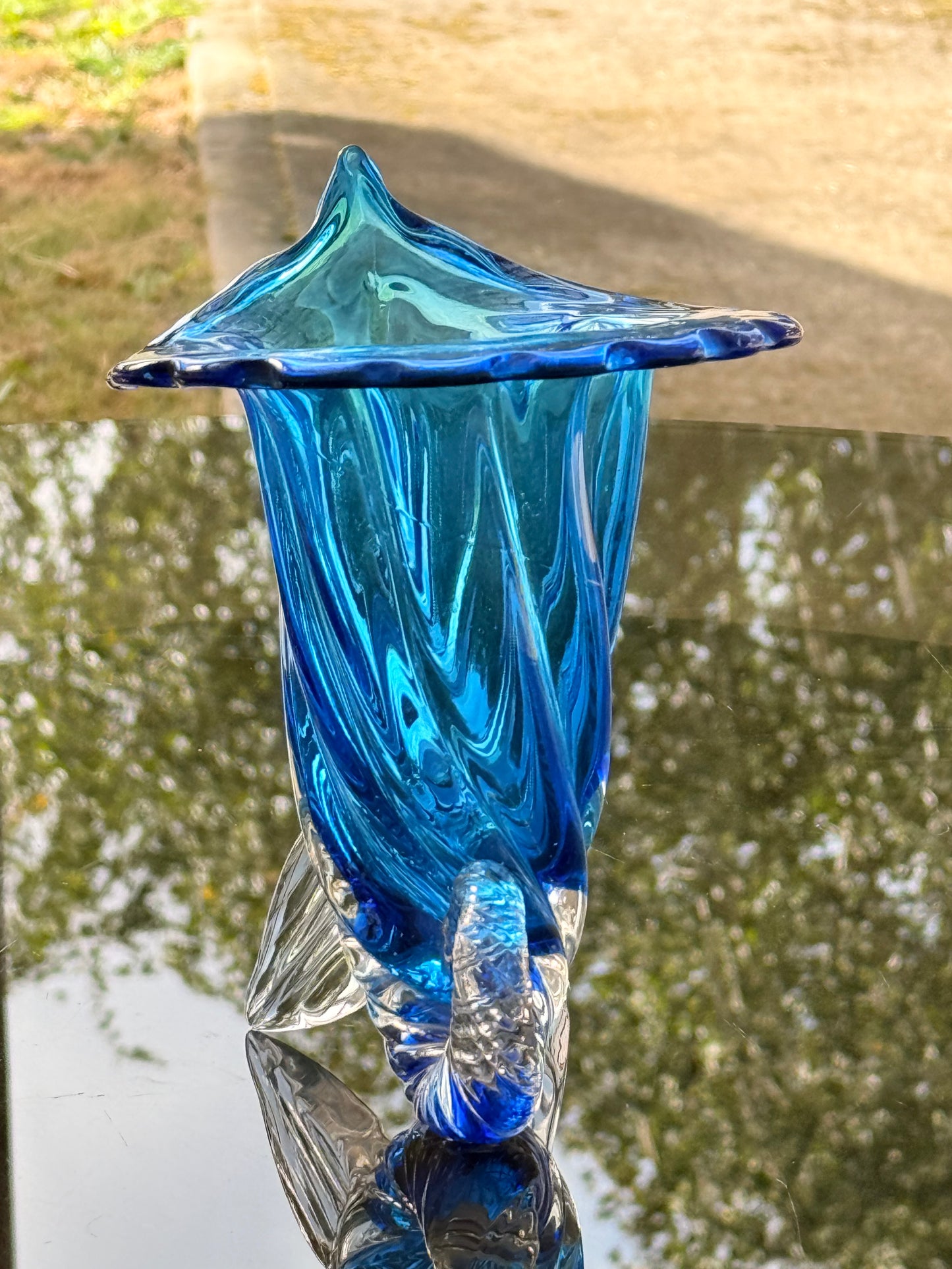 Exceptional Murano Glass Cornucopia Vase – Hand-Blown Italian Art Glass in Blue & Clear | Venetian Luxury Decor