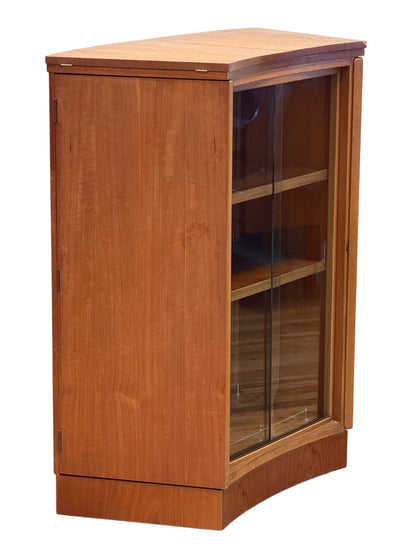 Vintage Turnidge of London Teak Cocktail Bar Cabinet – Mid-Century Flip-Top, 1960s