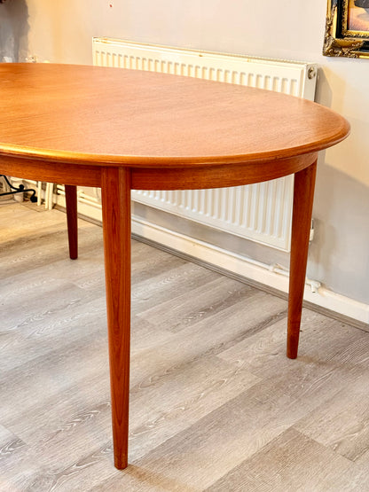 Mid Century Modern Danish Teak Extending Dining Table By Kai Kristiansen For Skovmand and Andersen