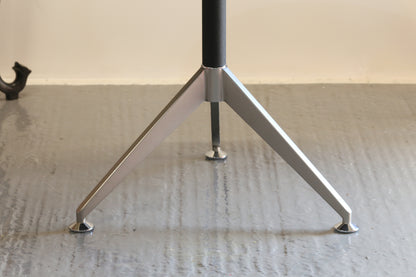 Nero Executive Circular Table - Anthracite