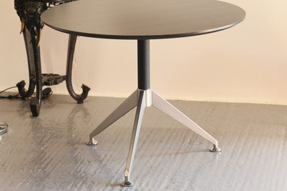 Nero Executive Circular Table - Anthracite