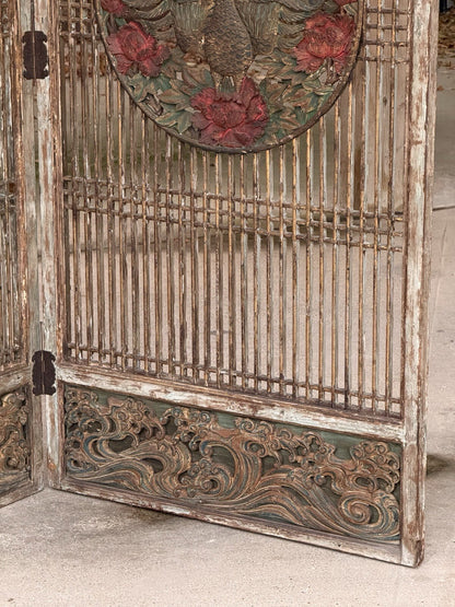 Lattice screen panel, carved wave base, right side