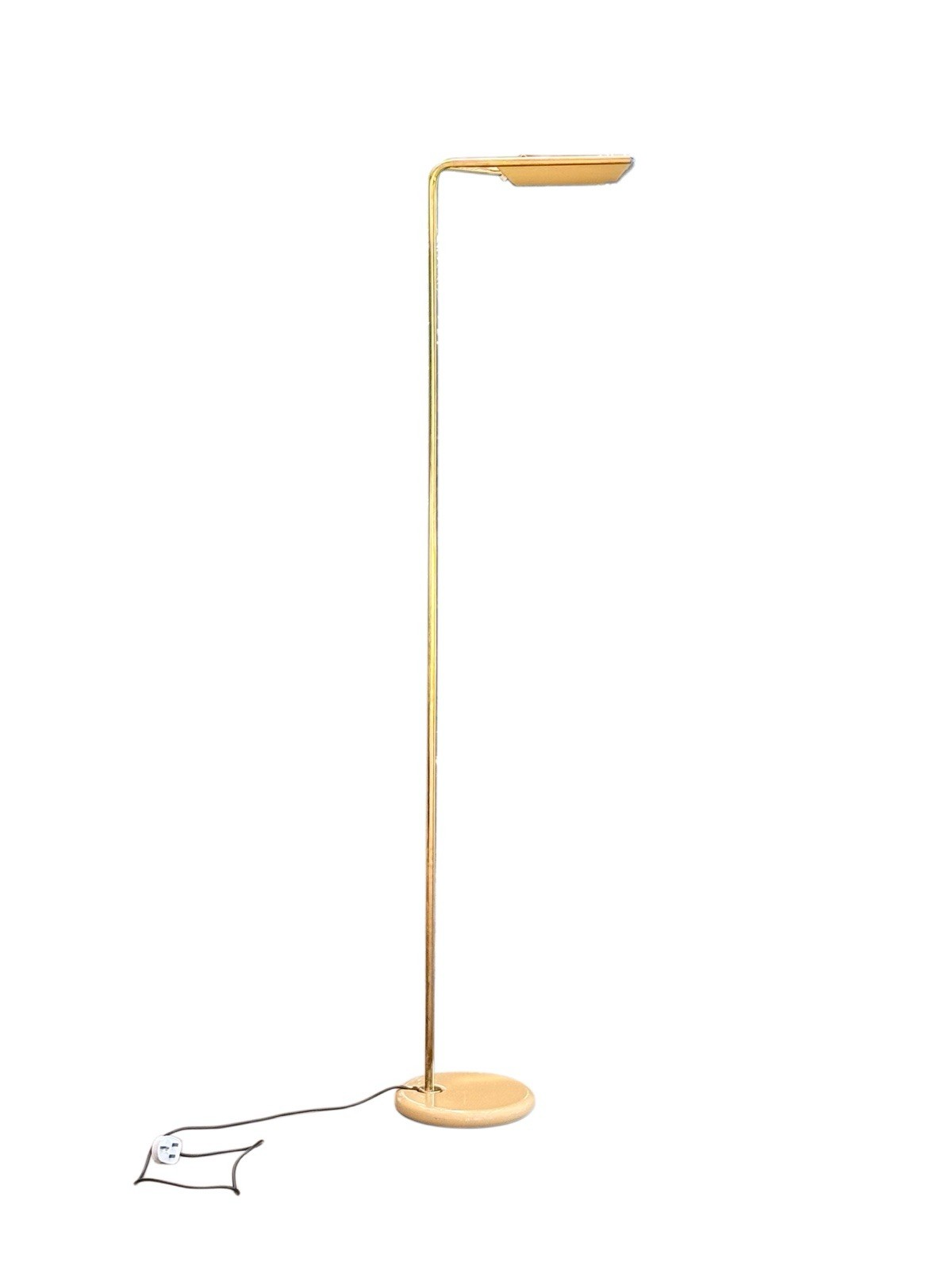 Bruno Gecchelin Piantana floor lamp for iGuzzini, Italy, 1970s, brass stem with cream enamel head and round base