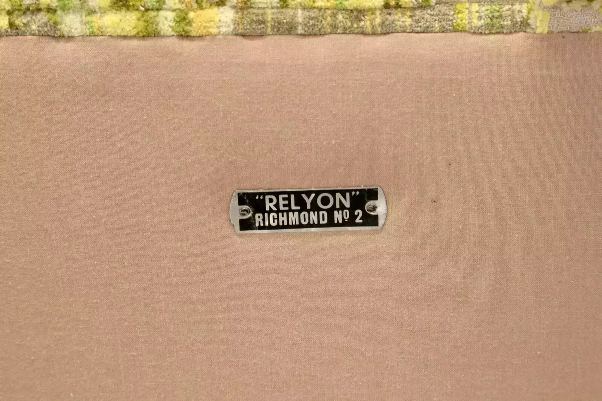 Close-up of the Relyon Richmond No. 2 maker's plate