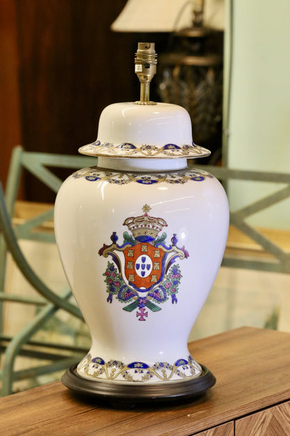 Chinese porcelain lamp base with coat of arms, front view