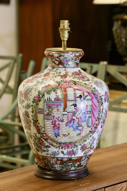 Chinese famille rose porcelain table lamp base with court scene panel