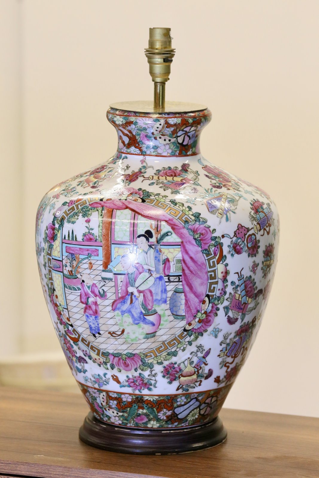 Chinese famille rose porcelain table lamp base, front view