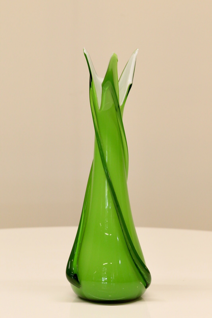 Italian Empoli green art glass vase, angled side view