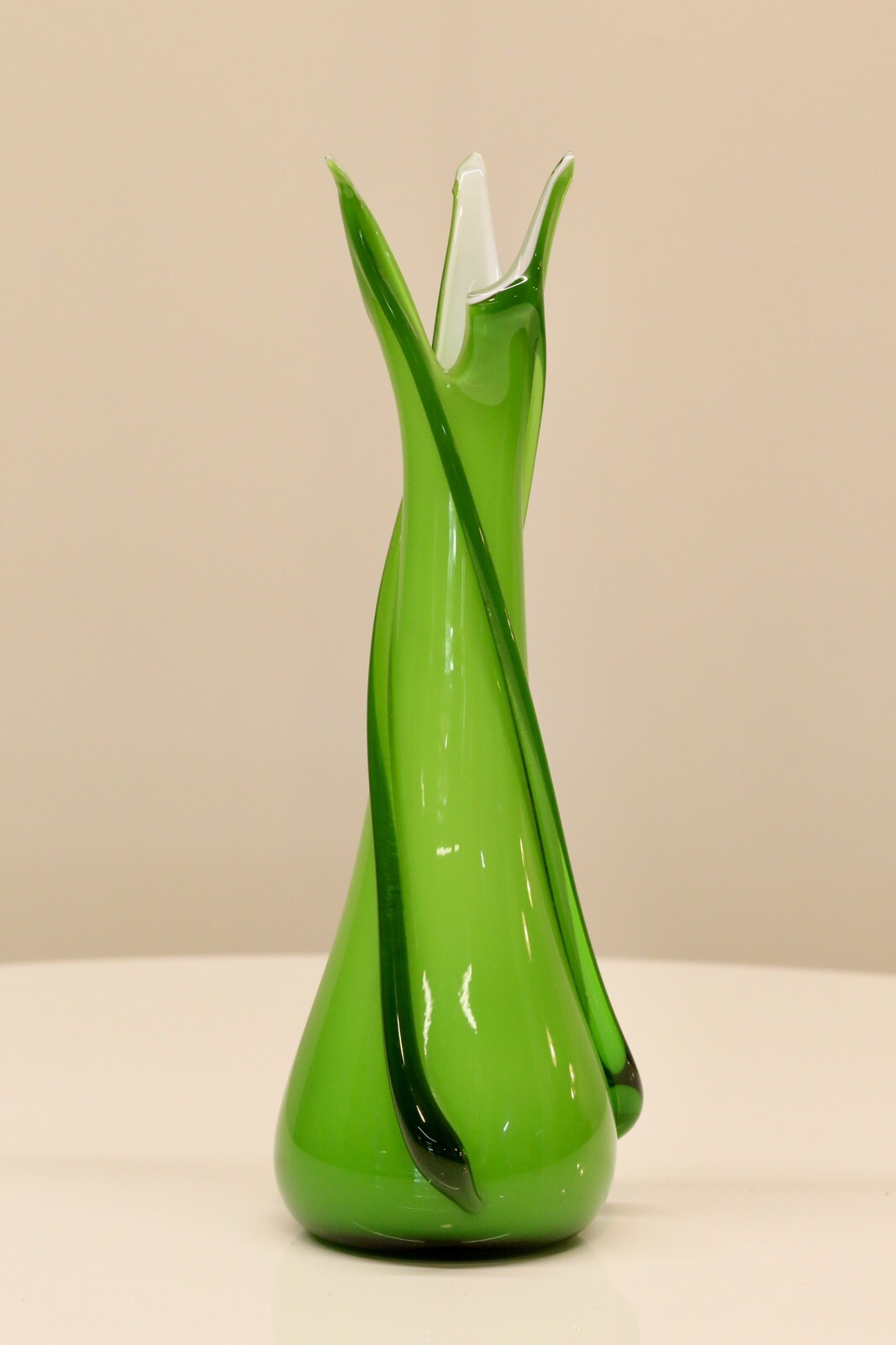 Italian Empoli green art glass vase with twisted dark green trails, front view