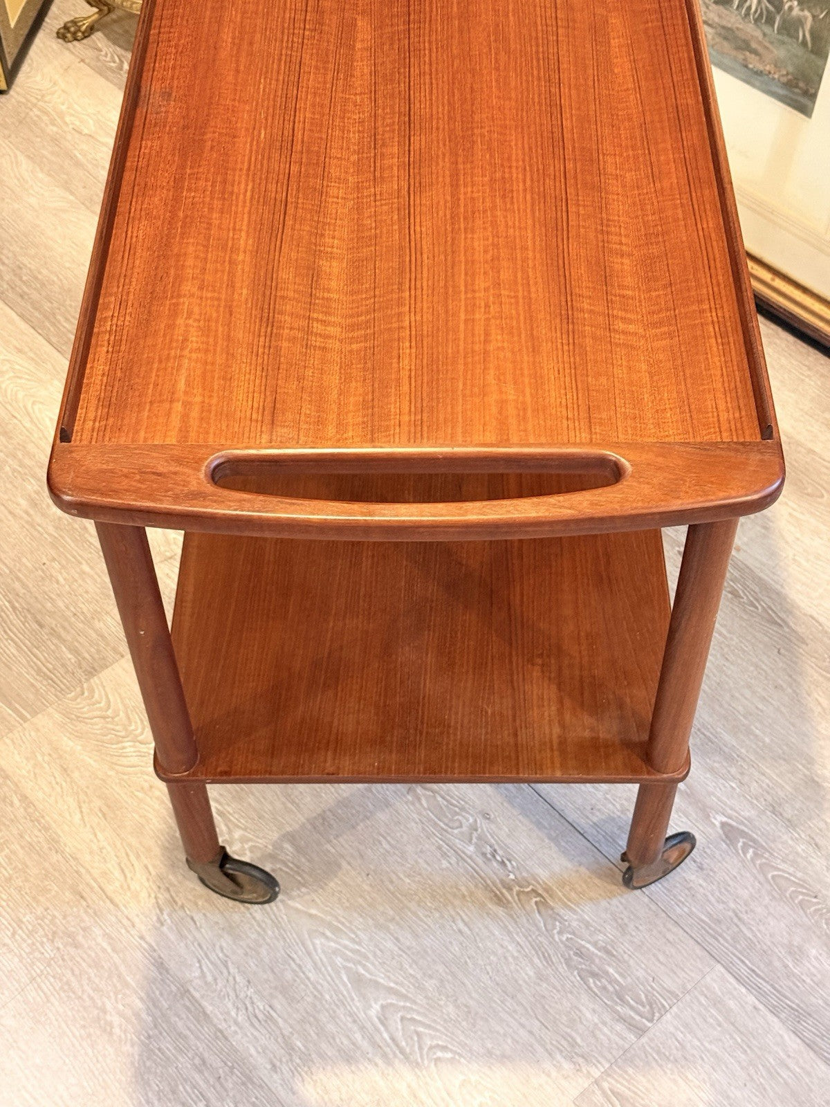 Bowa teak drinks trolley, end view from above
