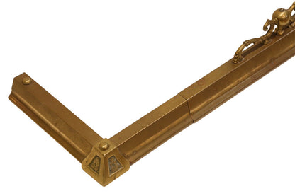 Brass fender side and corner, close-up with ribbon mount
