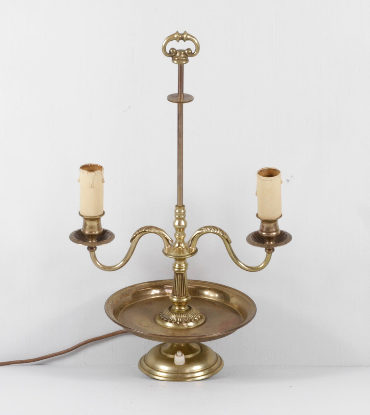 Vintage French ormolu brass bouillotte lamp, three-quarter view