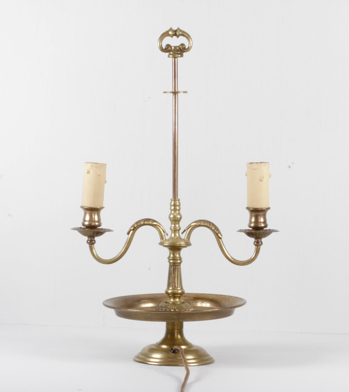 Vintage French ormolu brass bouillotte lamp, side view