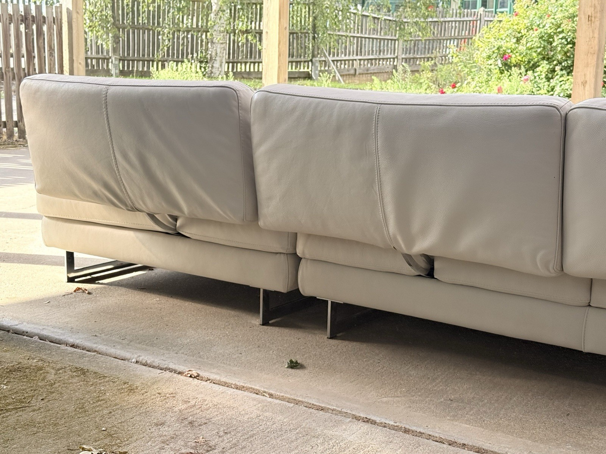 Back view of the Roche Bobois Scénario leather sofa