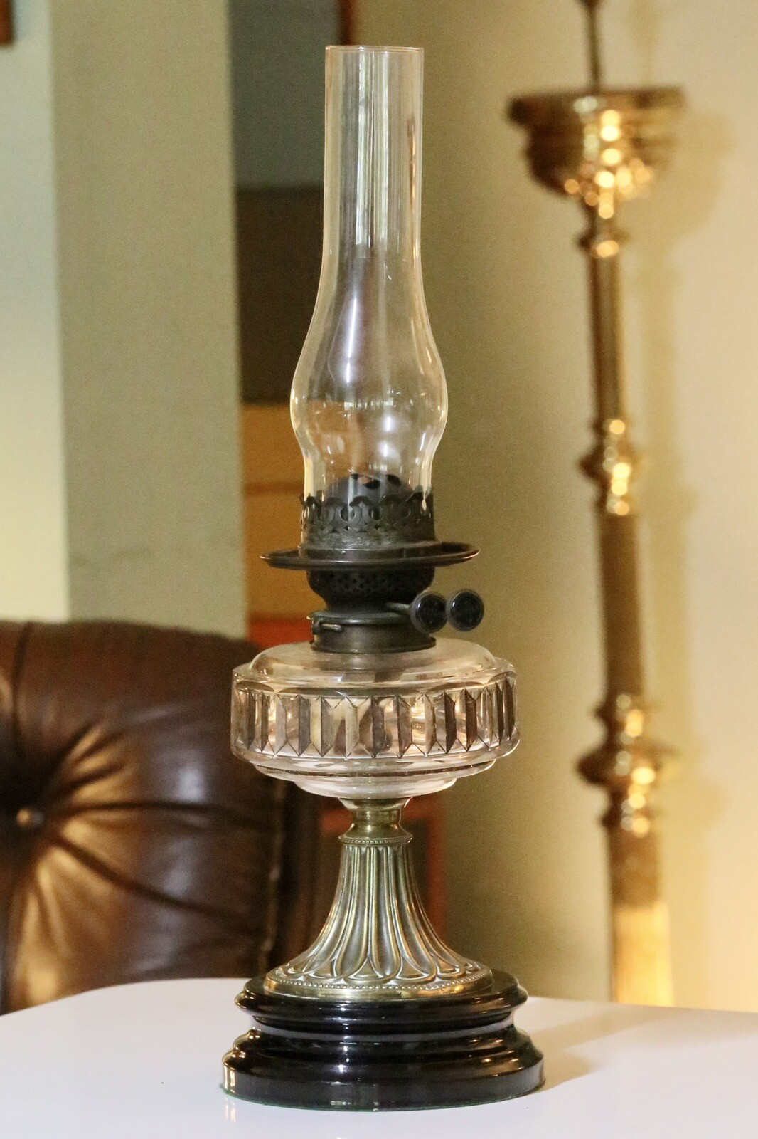Victorian Art Nouveau brass oil lamp with crystal glass reservoir with clear chimney, shade removed